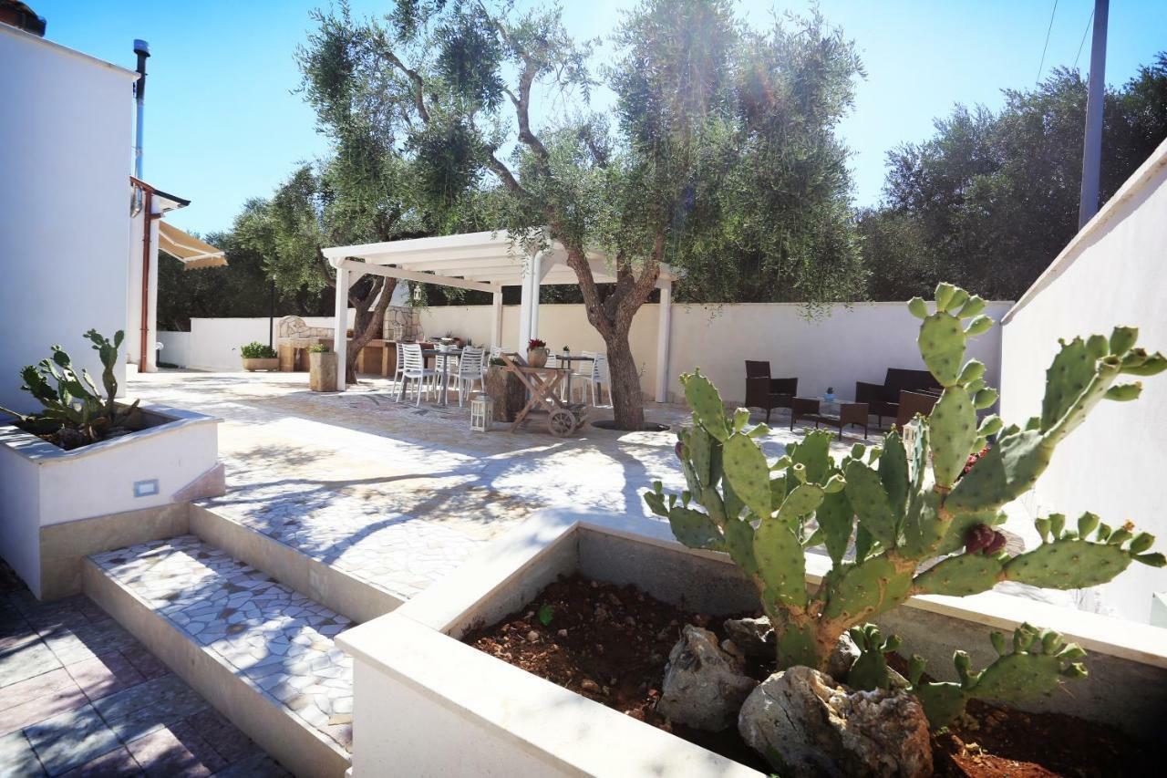 Il Giardino Degli Aromi Bed & Breakfast Cerfignano Exterior photo
